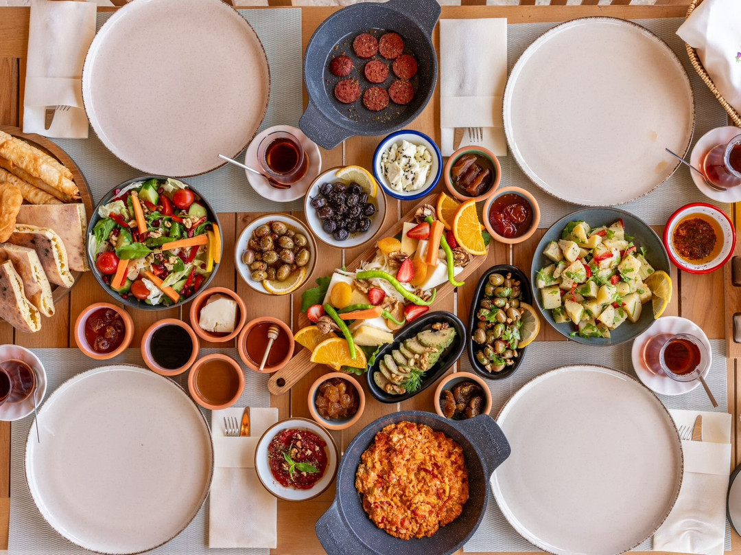 Pello Kalkan Cafe & Breakfast