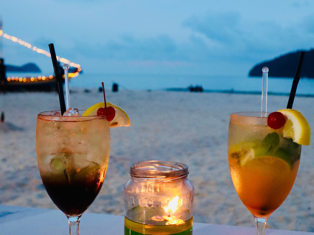 Tropical Beach Bar Langkawi主图