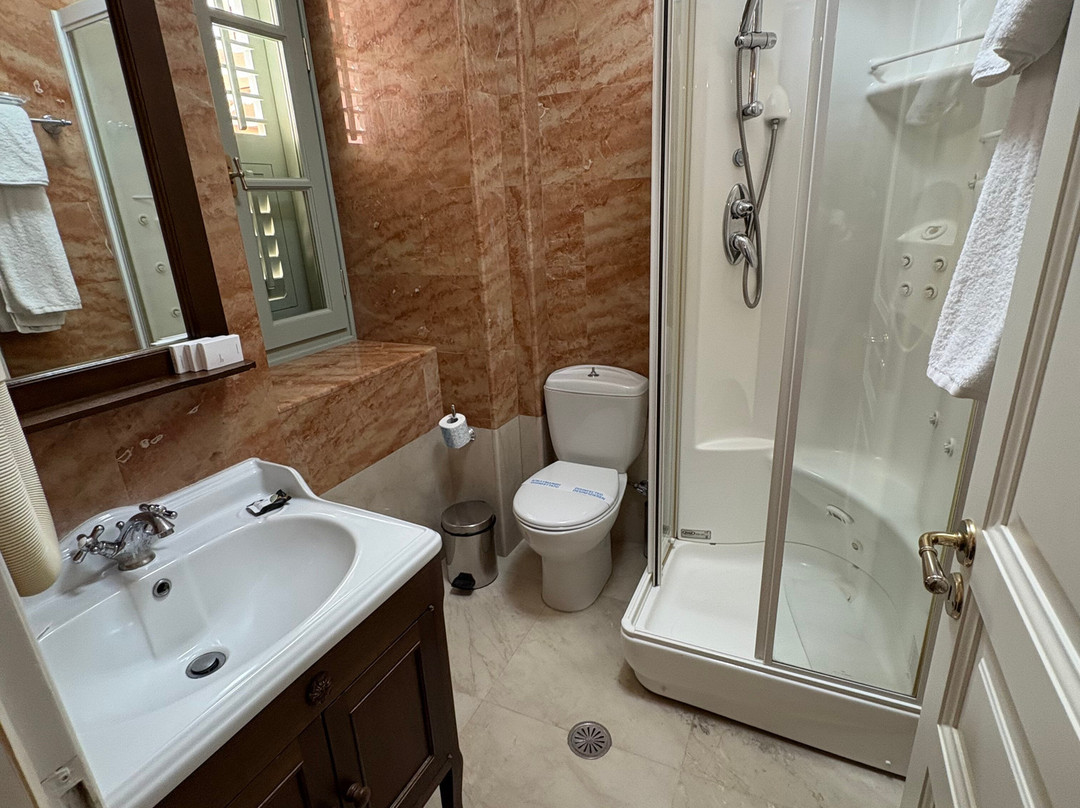 波利蒂酒店主图