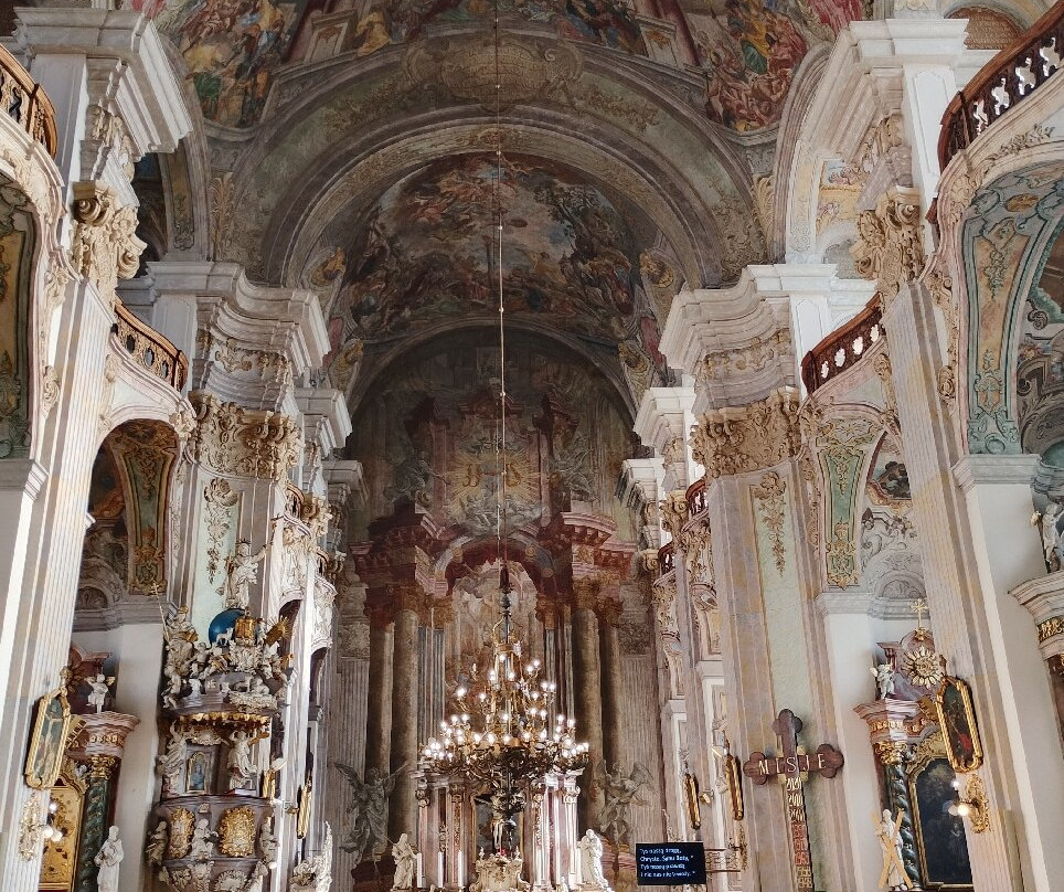 Raising of the Holy Cross Church-Brzeg必去景点