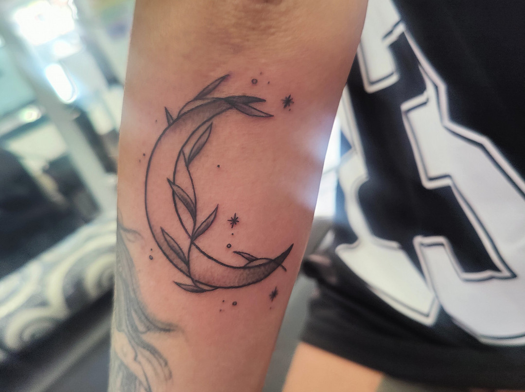 INKspiration Tattoo and Piercing Studio-托雷莫里诺斯必去景点