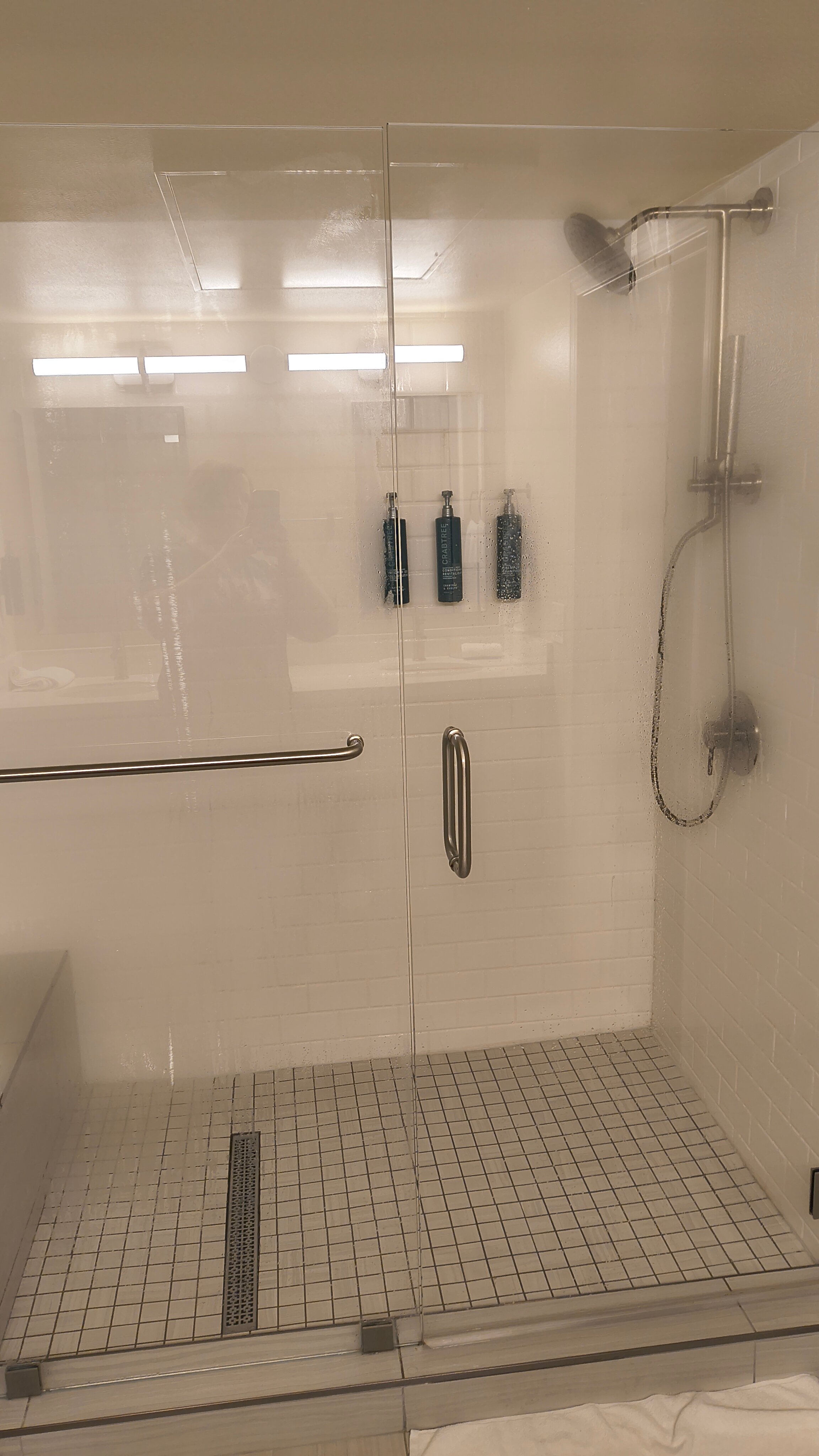 Hilton Vacation Club Riviera Beach & Shores-浴室