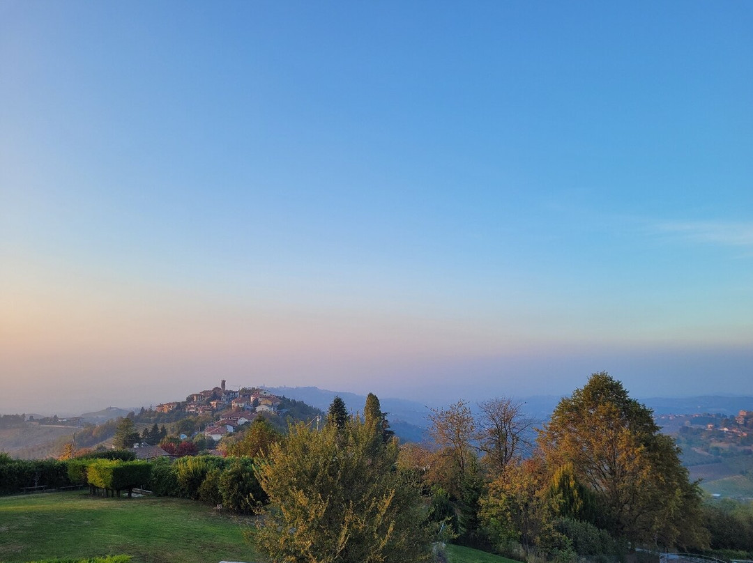 卡德尔卢波酒店主图