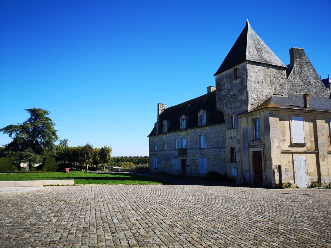 Le Donjon Médiéval-Pons必去景点