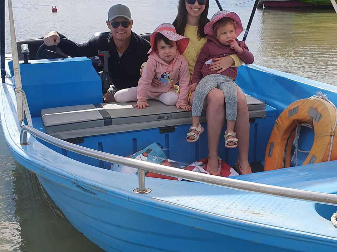 Swan Boat Hire-Maroochydore必去景点