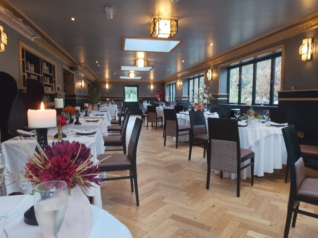 La Petite Bar & Grill Cheltenham