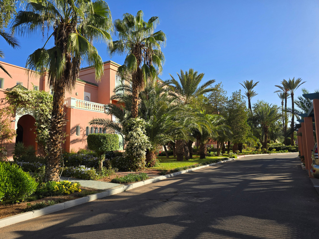 杜高尔夫酒店主图