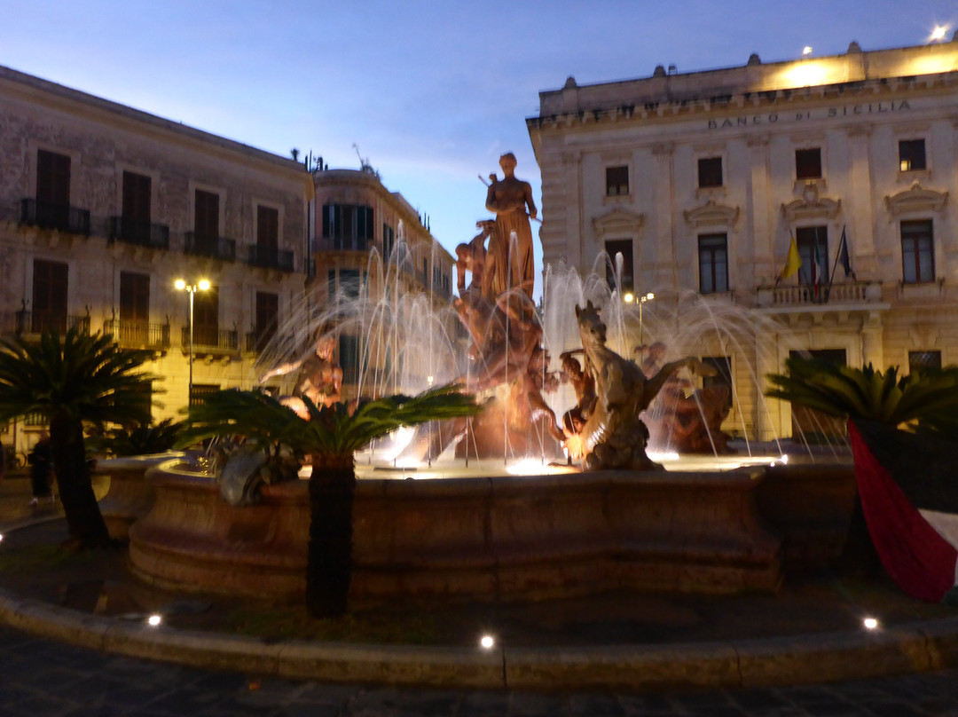 Fontana di Diana-锡拉库扎必去景点
