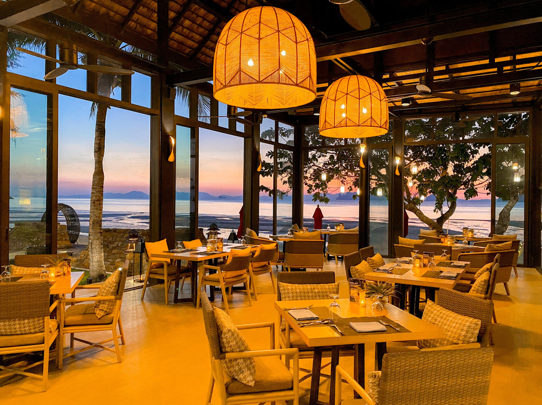 Marco's Restaurant & Bar