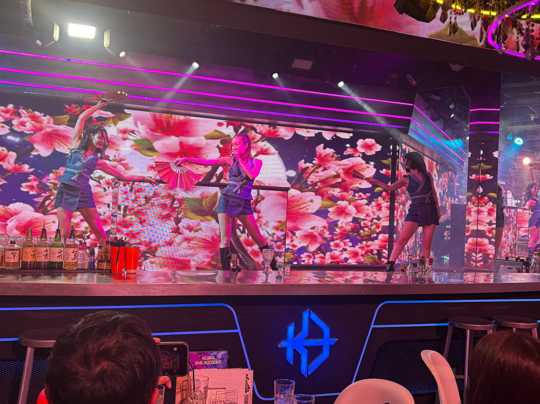 Kujira Entertainment-Kabukicho必去景点