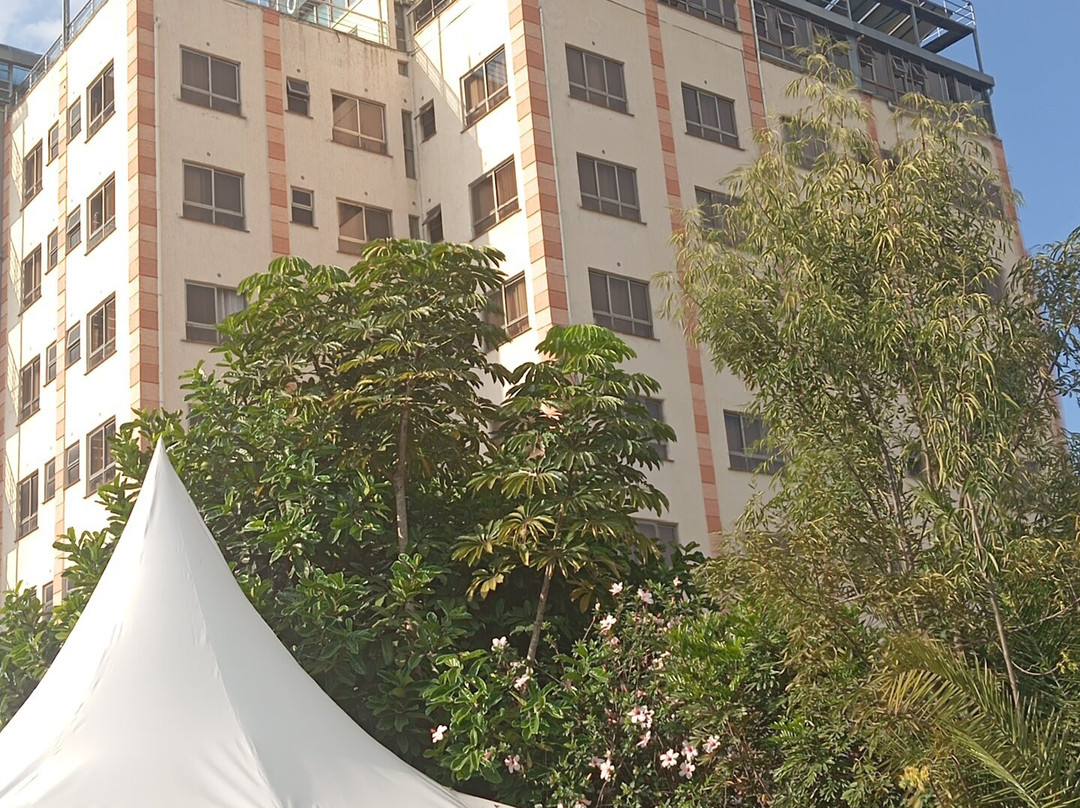 Buraha Zenoni Hotel and Resort主图