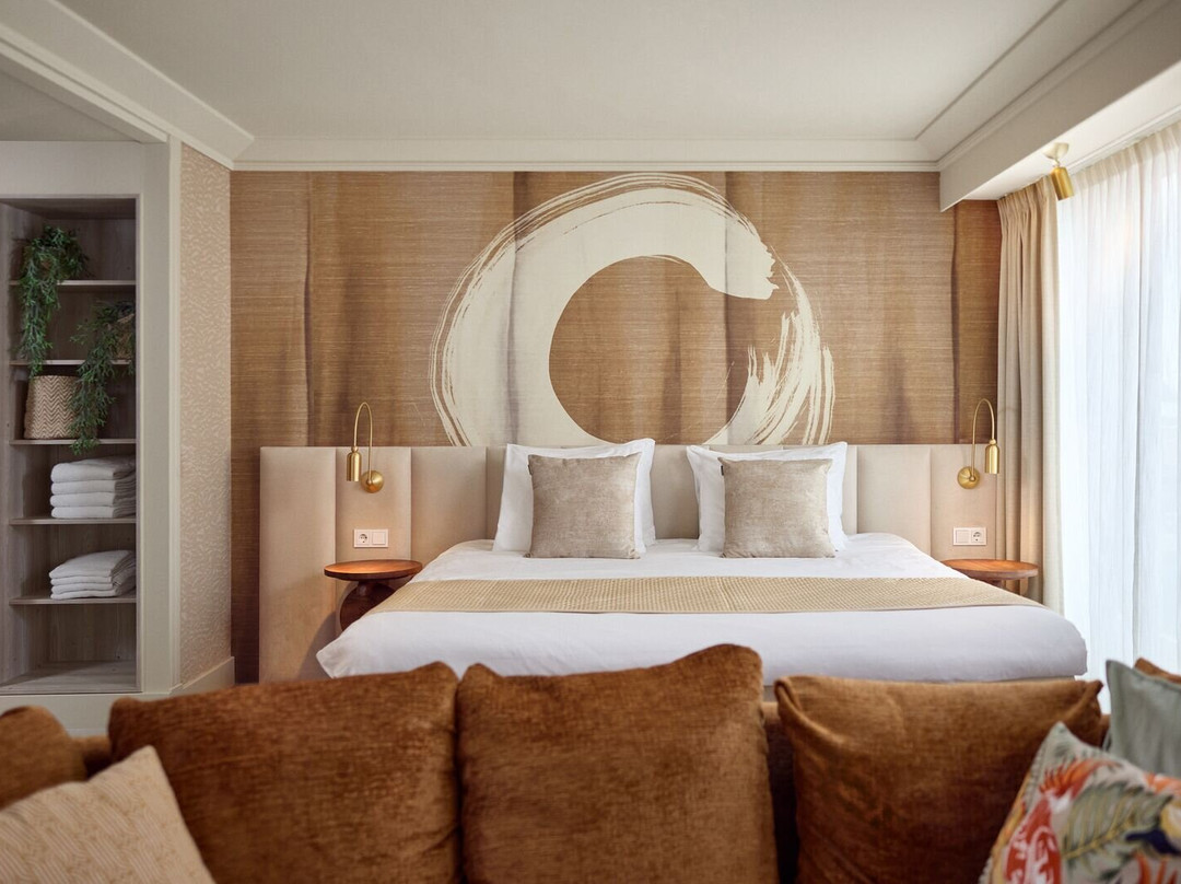 皇宫诺德韦克丽笙布鲁酒店主图