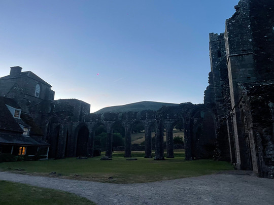 Llanthony Priory-Llanthony必去景点