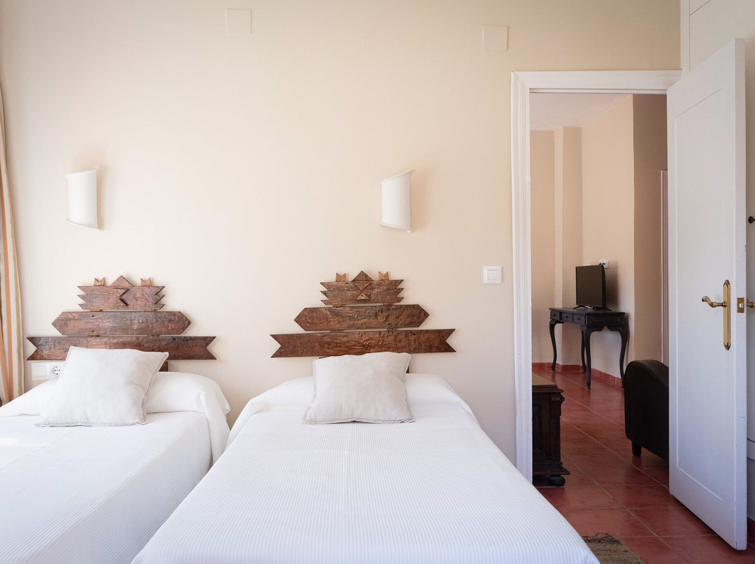 马德雷瑟瓦酒店主图