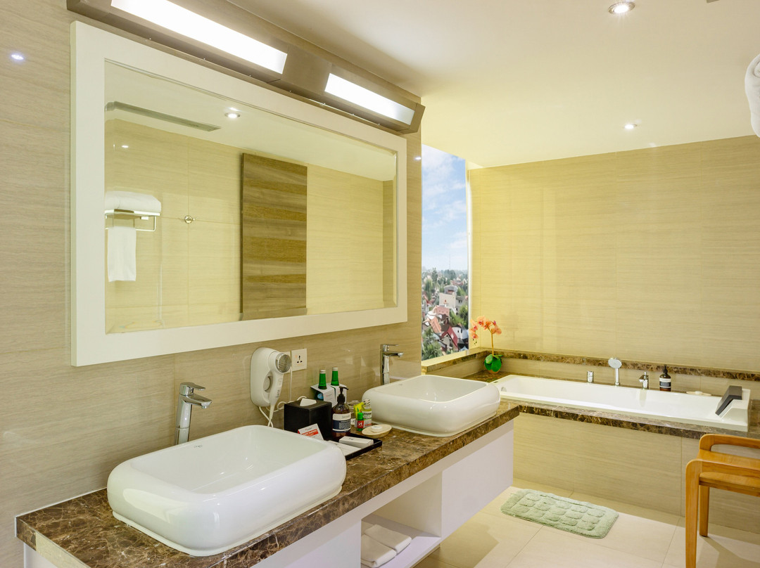 占碑瑞士贝尔酒店主图