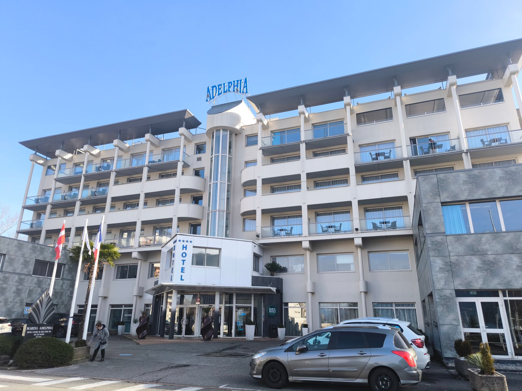 Marina Adelphia Hotel-官方