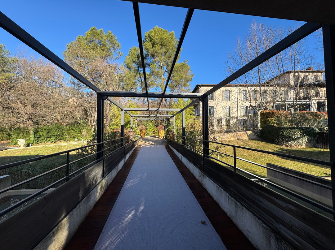 艾克斯圣维克多山旅舍酒店主图