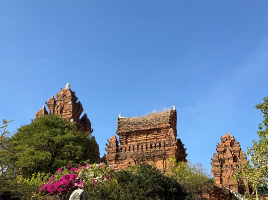 Po Klong Garai Cham Temple Towers-藩朗-塔占必去景点