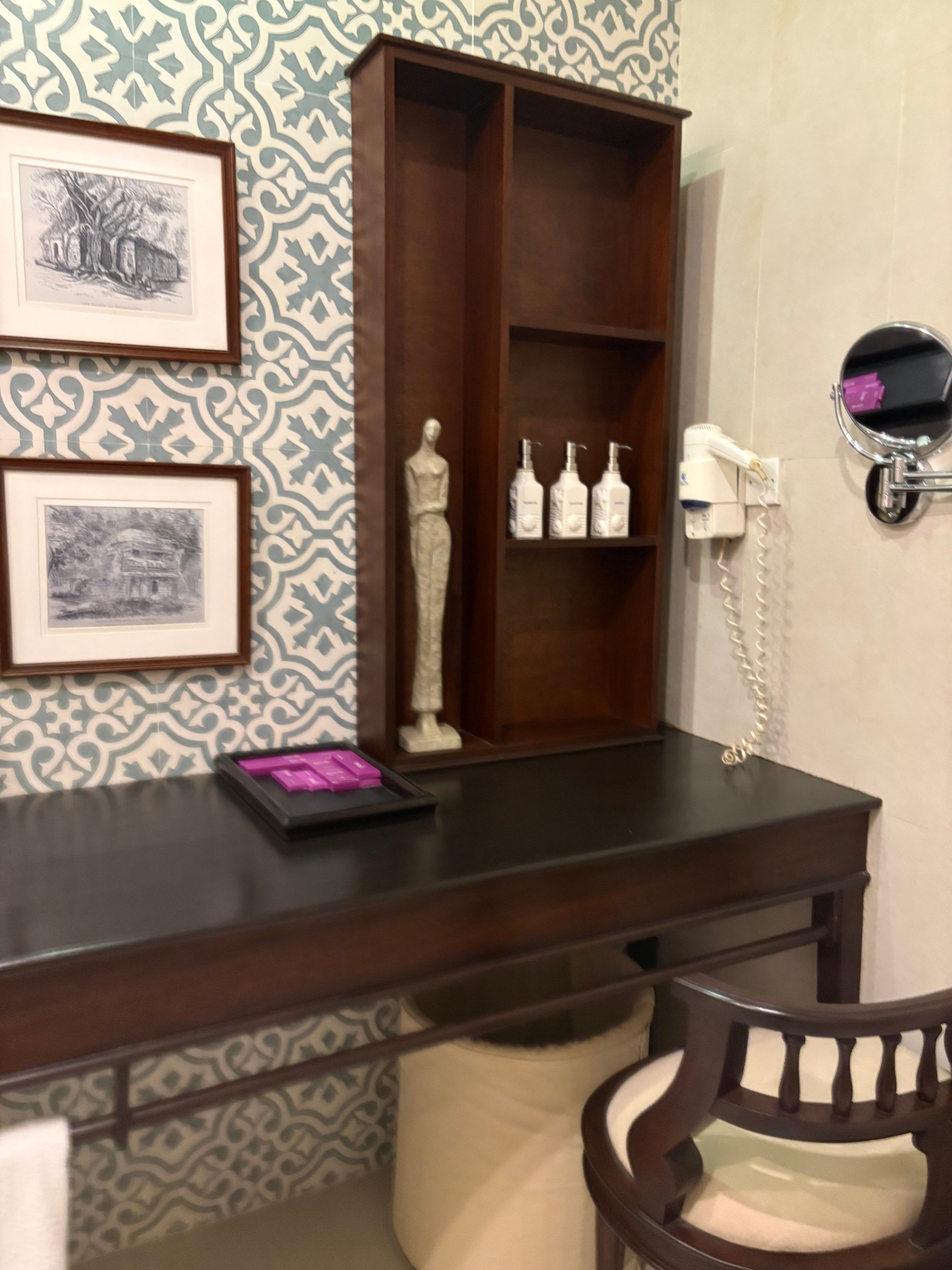 EKHO Lake House-浴室