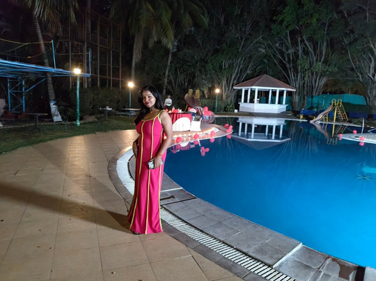 名流俱乐部酒店主图