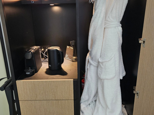 Little National Hotel Sydney主图