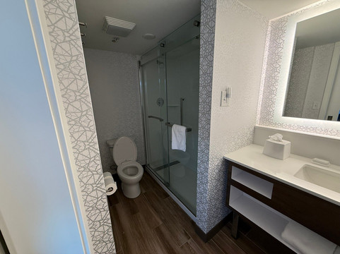 曼彻斯特拉昆塔套房酒店主图