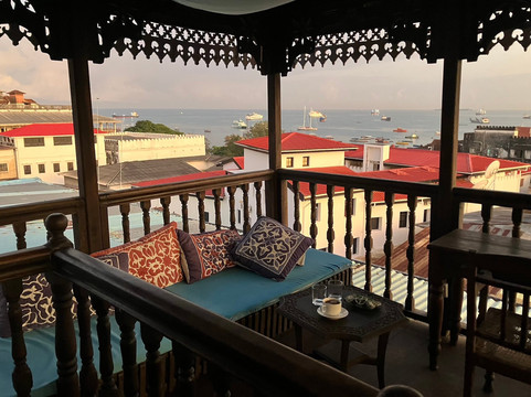 艾莫森胡鲁米兹酒店主图