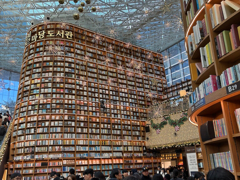 Starfield Library-首尔必去景点