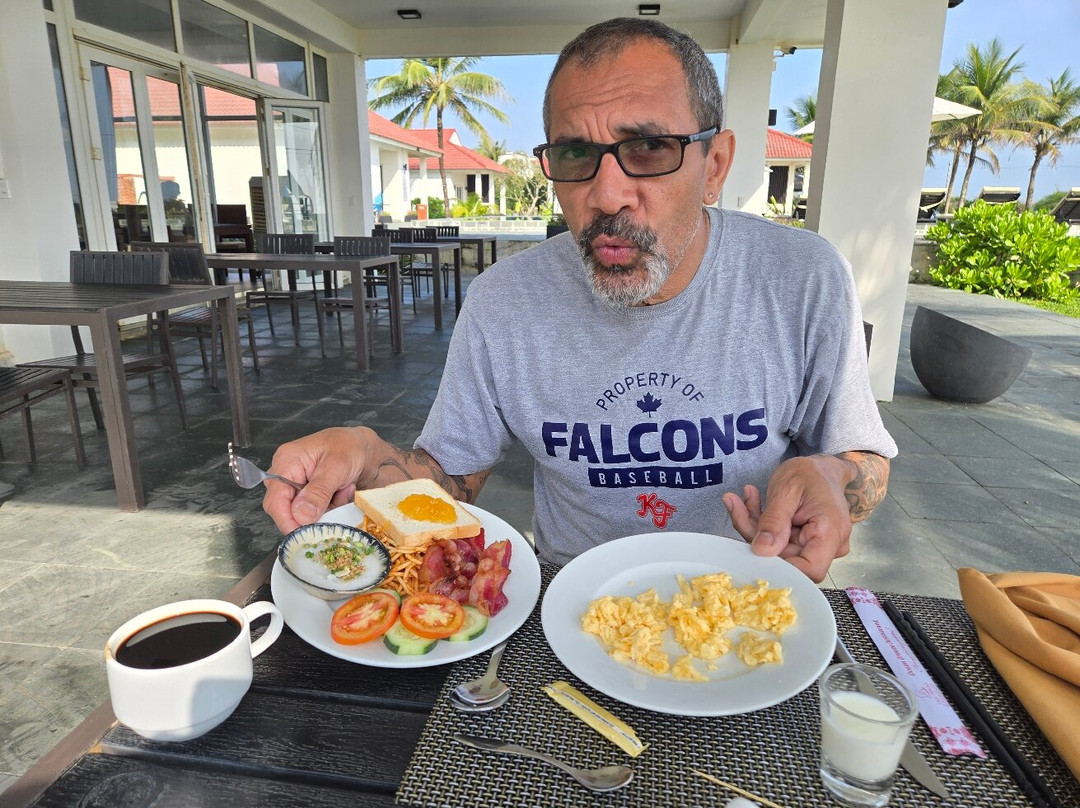 谭清水疗海滩度假村主图