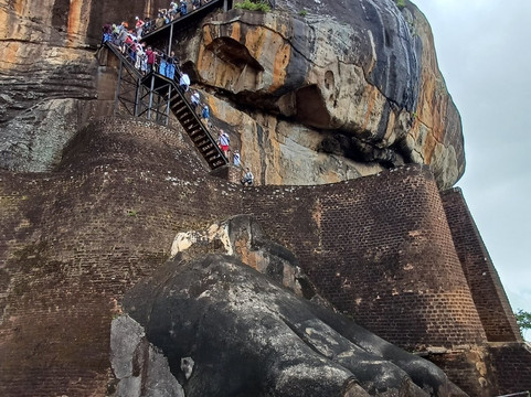 Lion Rock-锡吉里亚必去景点