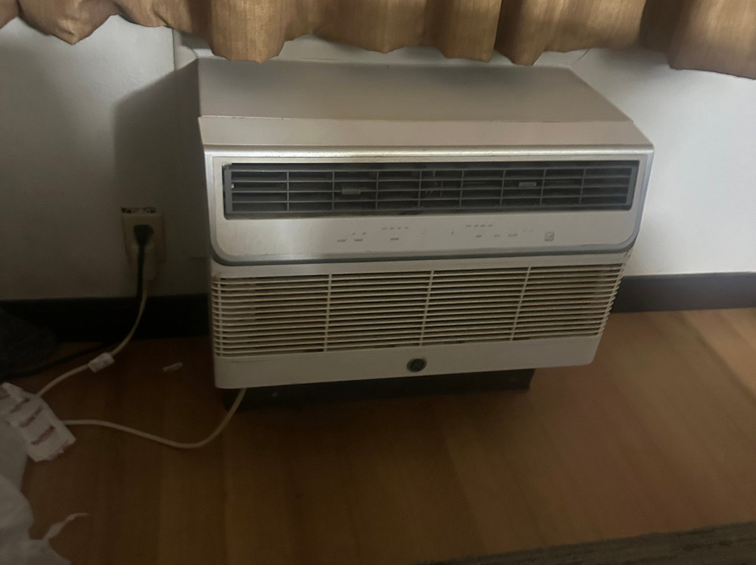 底特律红顶酒店-迪尔伯恩格林菲尔德村主图