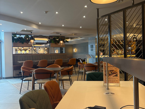 伦敦鲁顿谷酒店主图