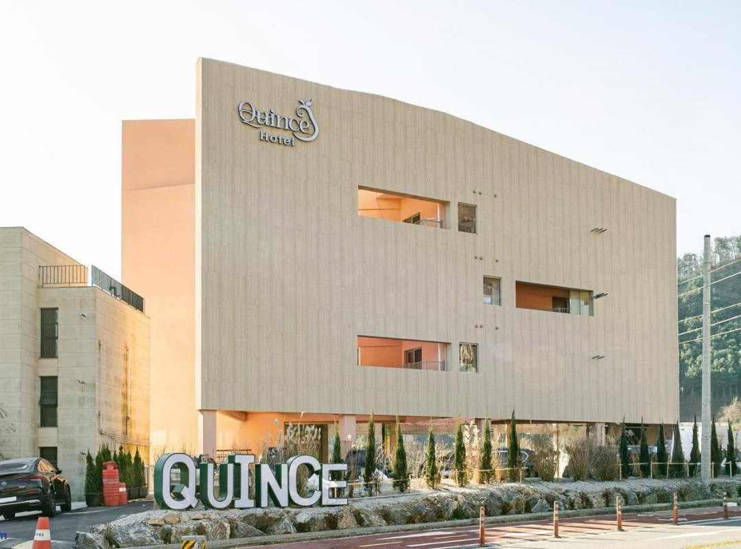 Hotel Quince