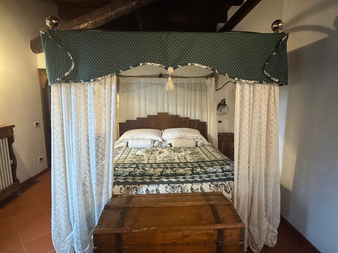 米勒鲁西酒店主图