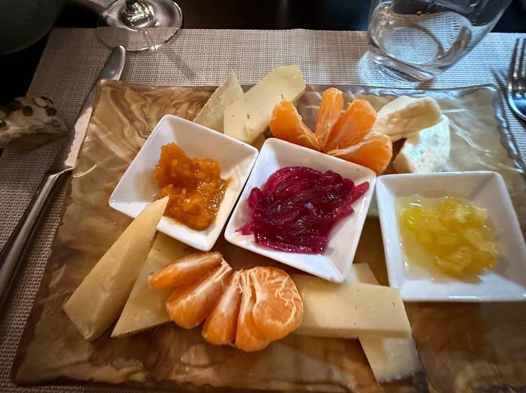 圣贾克摩活动及养生红酒酒店主图