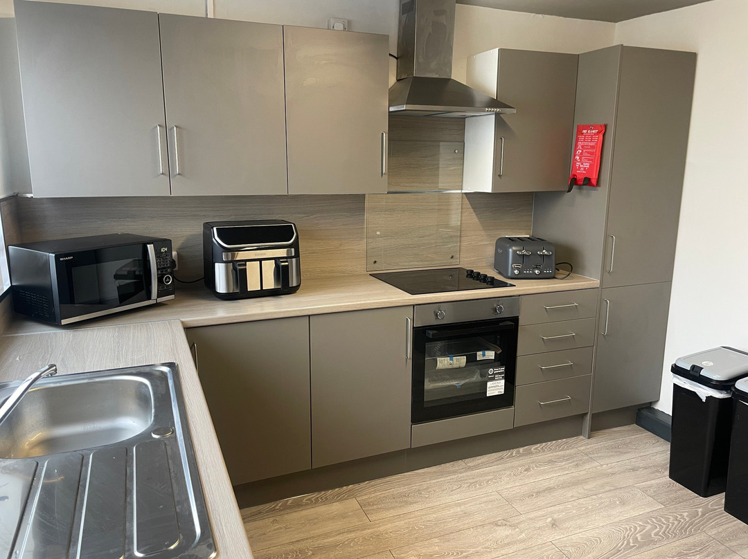 Flat with King or Twin Beds, Free Wifi Throughout!