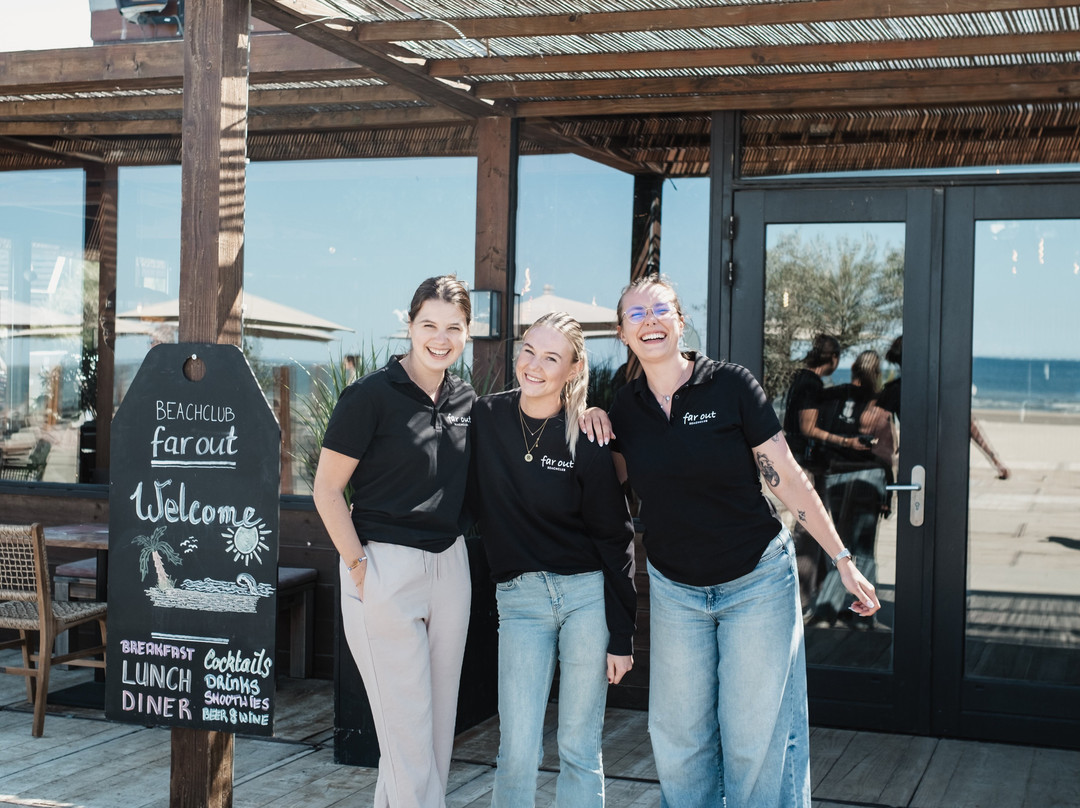 Beachclub Far Out