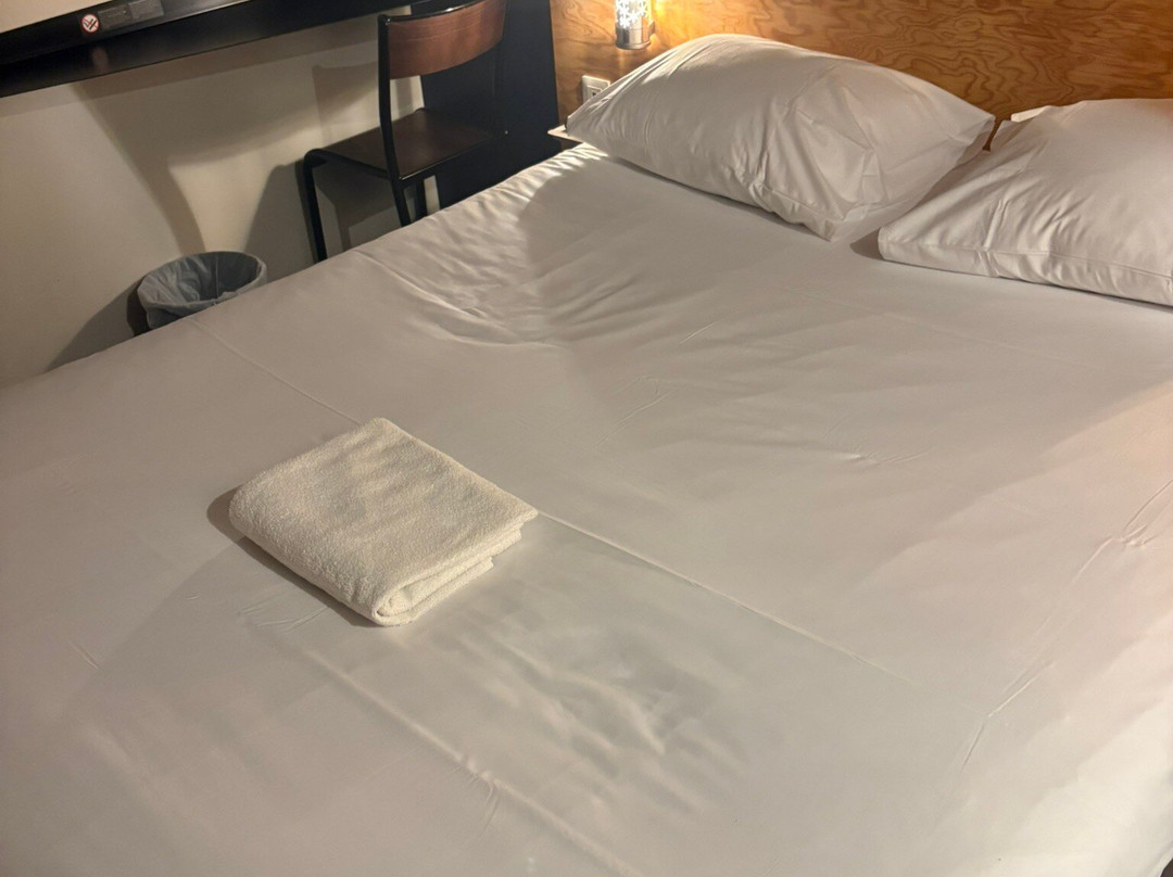 里尔艾克罗酒店主图