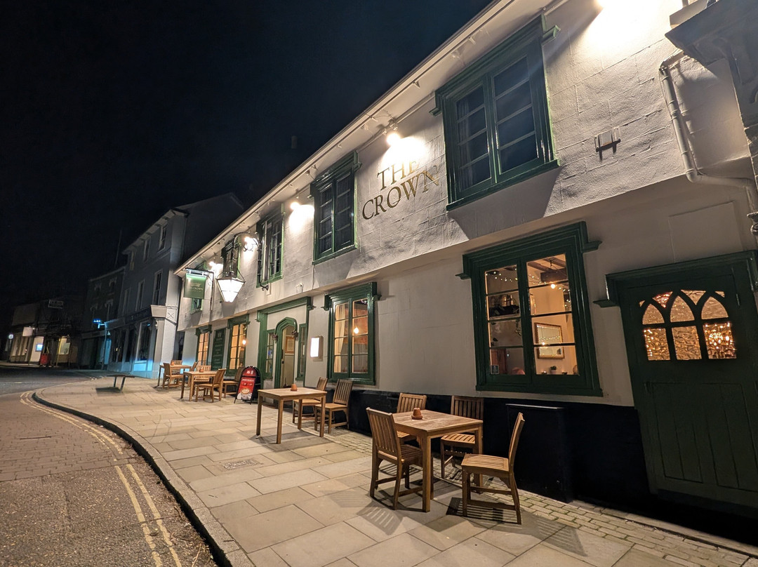 The Crown Hotel主图