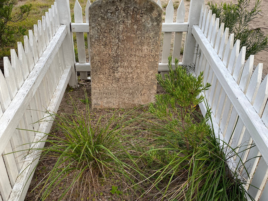 Point Nepean Cemetery-波特西必去景点