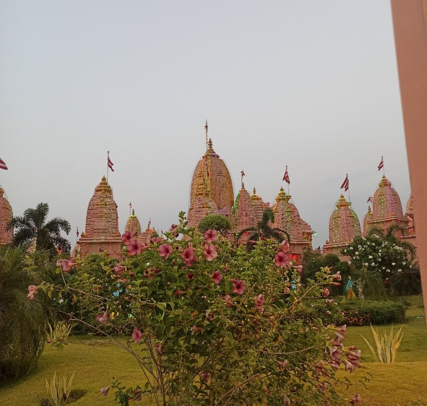Nilkanth Dham Swaminarayan Temple-Poicha必去景点