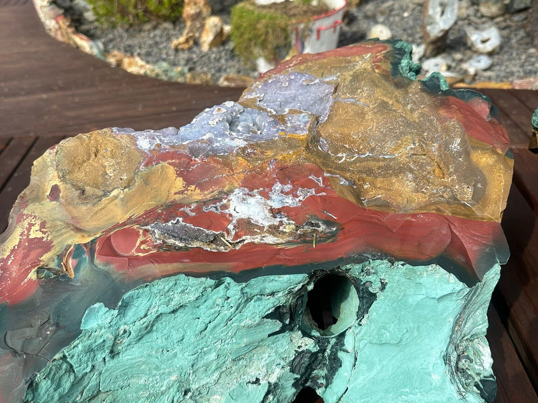 Petra´s Stone Collection-Stodvarfjordur必去景点