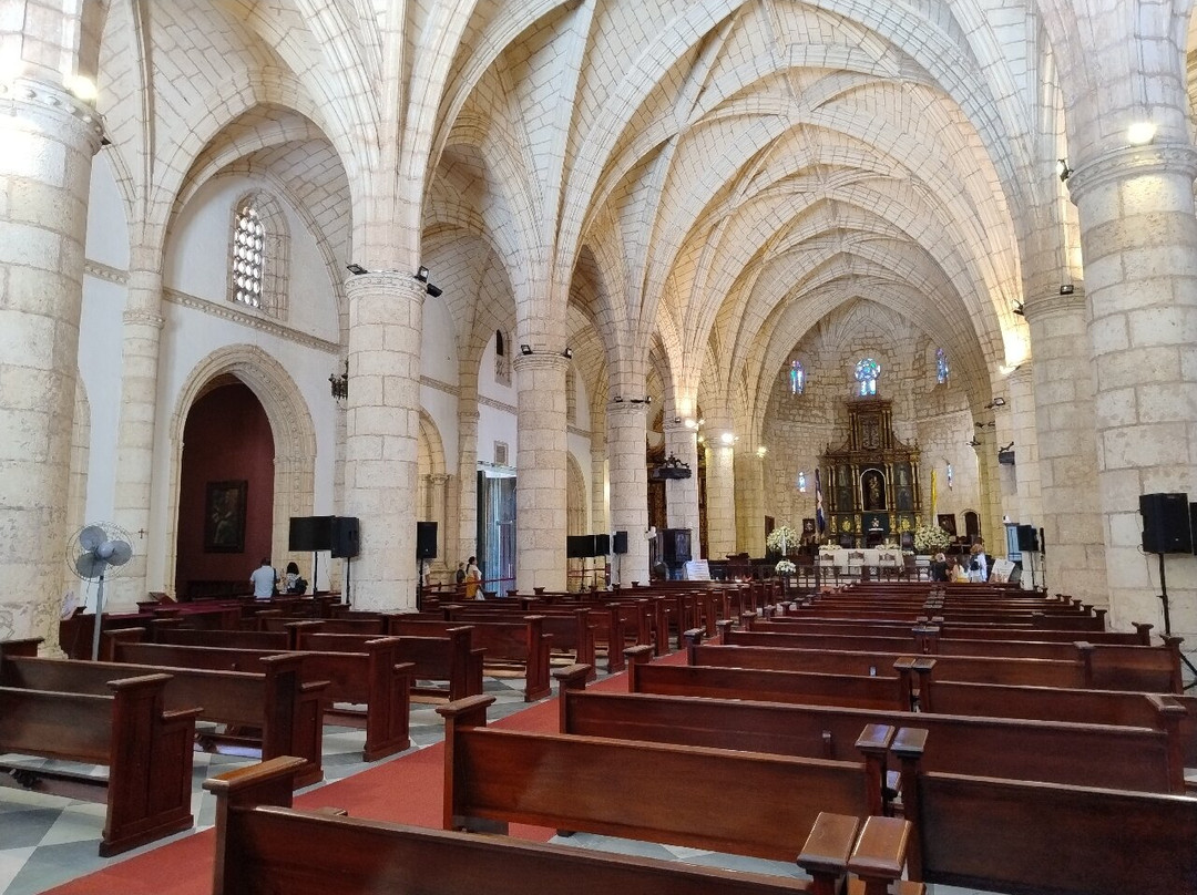 Basilica Cathedral of Santa Maria la Menor-圣多明哥必去景点