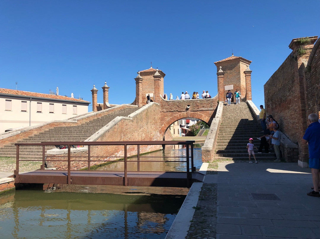 Ponte dei Trepponti-科马基奥必去景点