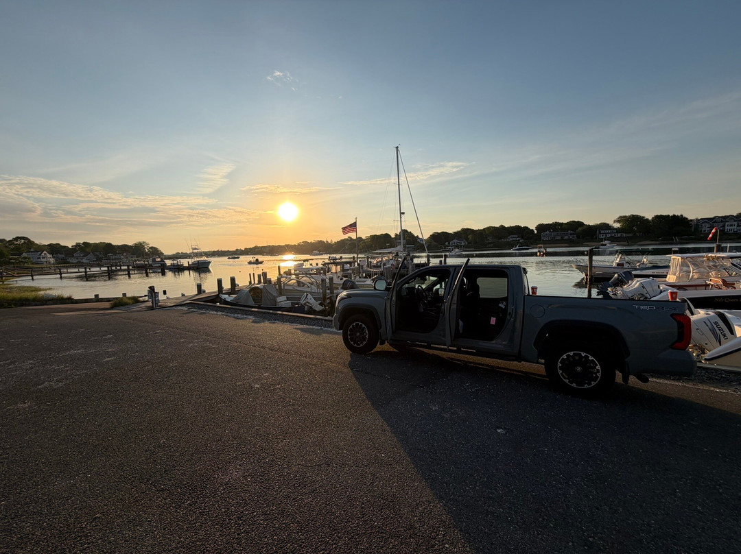 Ship Shops Power Boat Rentals-South Yarmouth必去景点