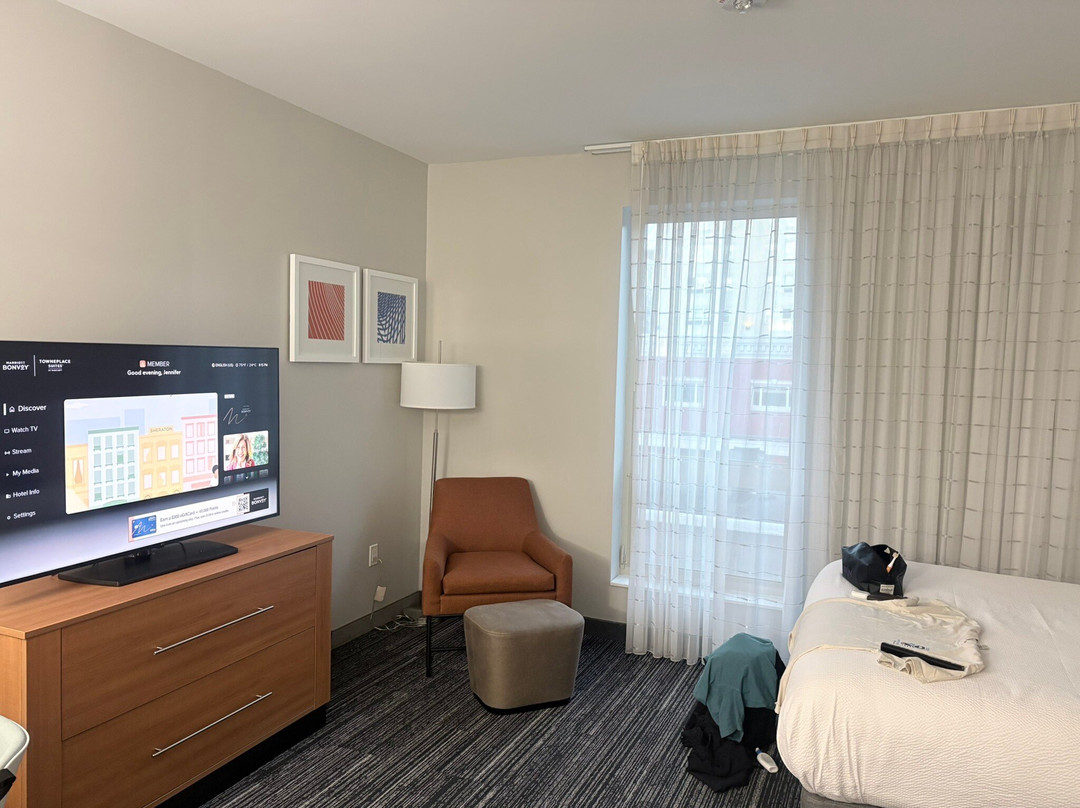 尚佩恩-厄巴纳大学城TownePlace Suites酒店主图