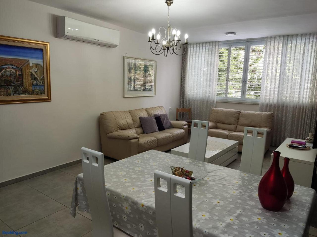 Herzliya Center Apartments