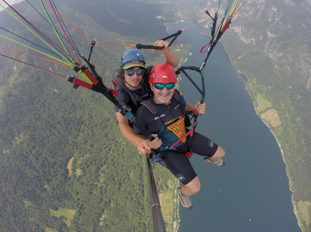 Loop Team Tandem Paragliding Bohinj-博希尼湖必去景点