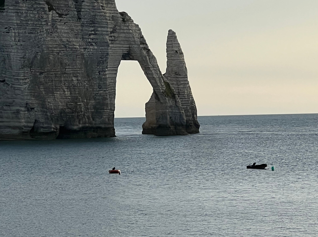Les Plages Etretat-埃特勒塔必去景点