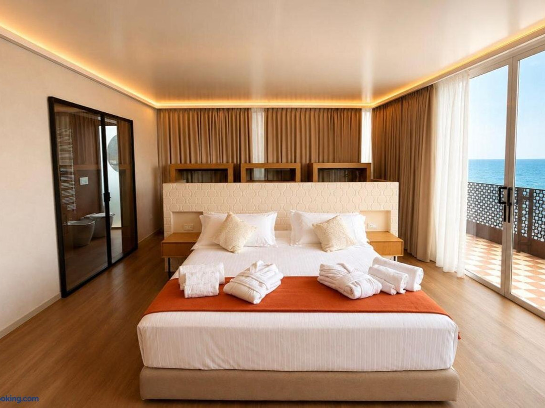 Beach Hotel Terracotta